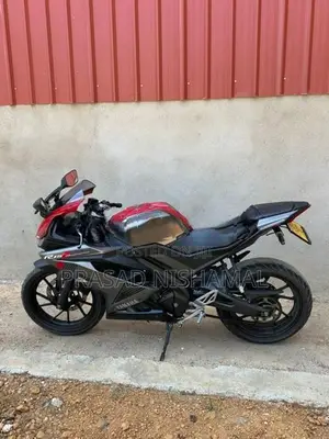 Yamaha R15 2019