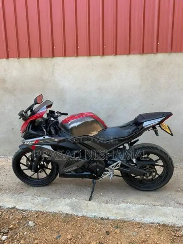 Yamaha R15 2019