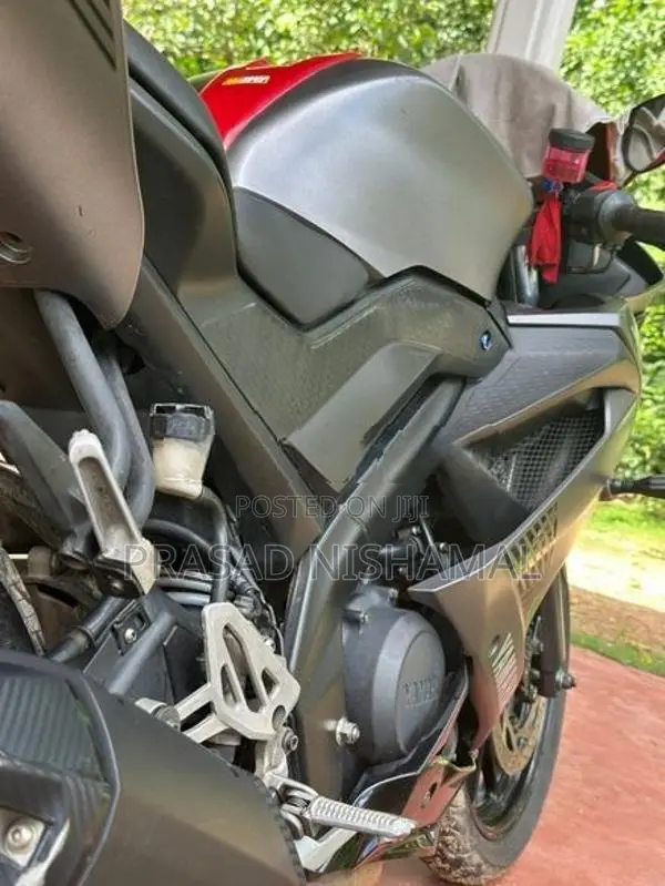 Yamaha R15 2019