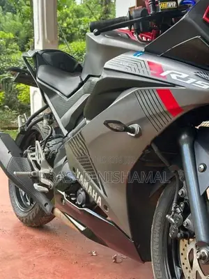 Yamaha R15 2019