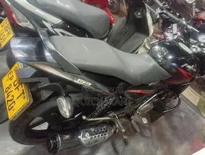 Bajaj Pulsar 150 2017