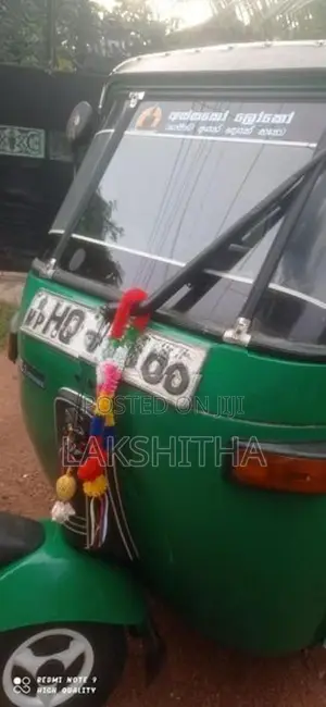 Bajaj RE 2004