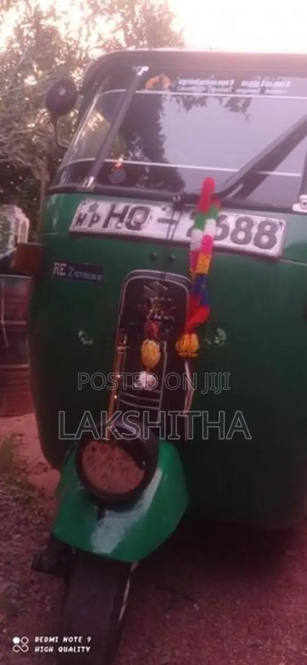 Bajaj RE 2004