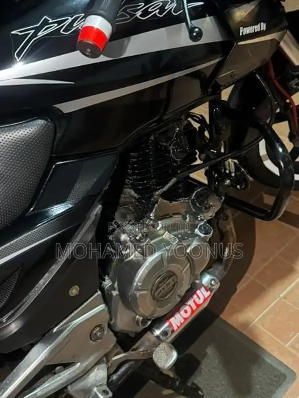 Bajaj Pulsar 180 2010