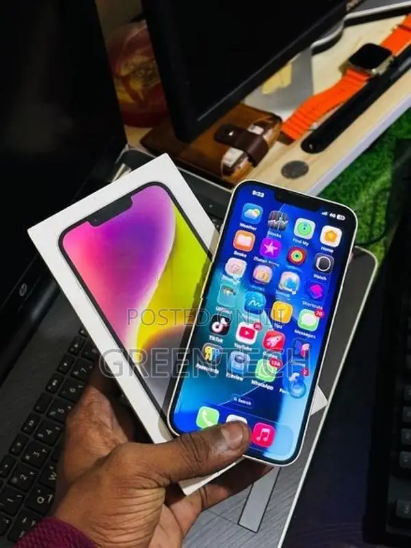 Apple iPhone 14 (Used)
