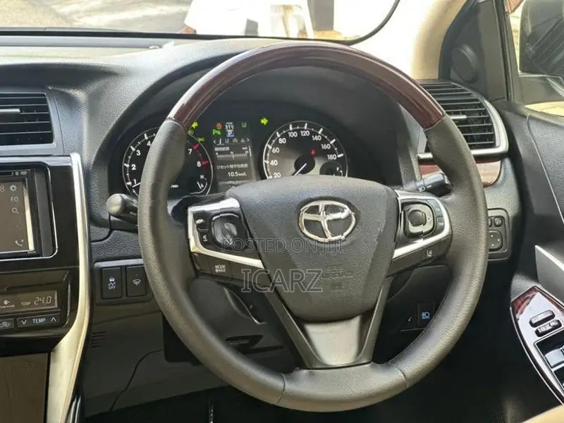 Toyota Premio G Superior Nzt 260 2019