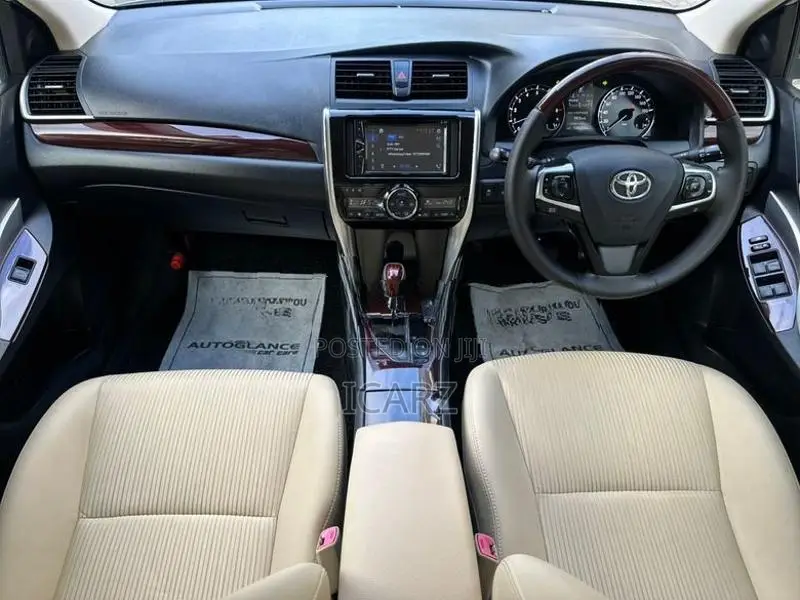 Toyota Premio G Superior Nzt 260 2019