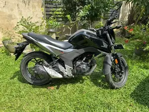 Honda CB Hornet 160R 2017