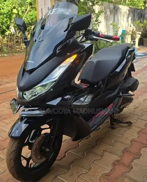 Honda PCX160 2024
