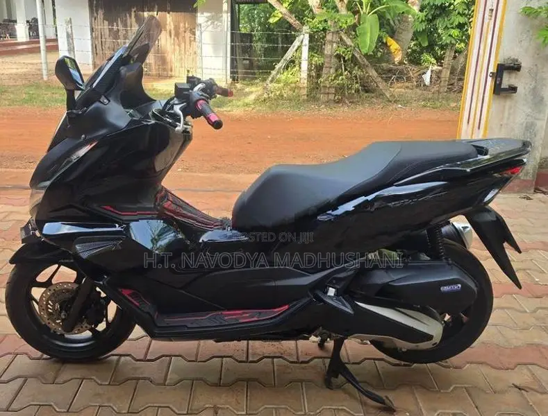Honda PCX160 2024