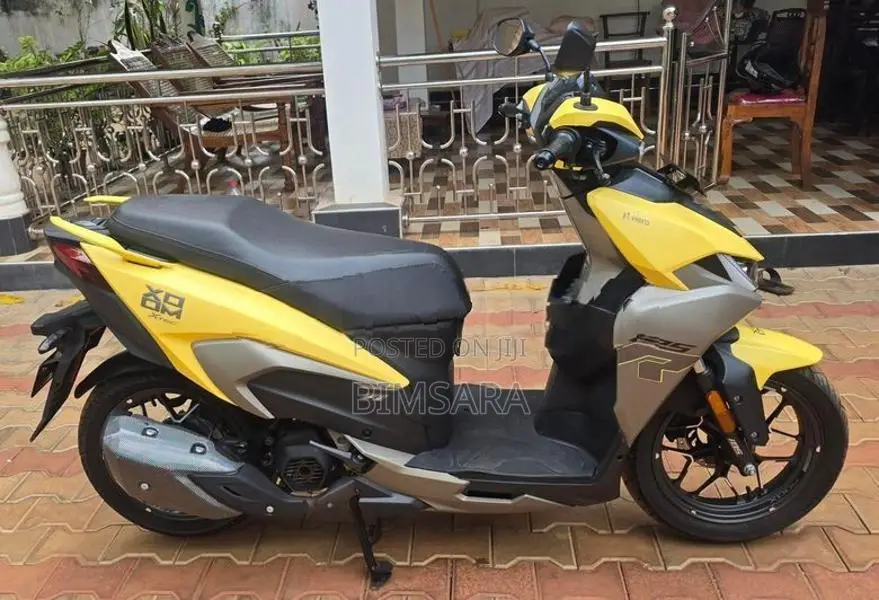 Hero XOOM 125R 2026