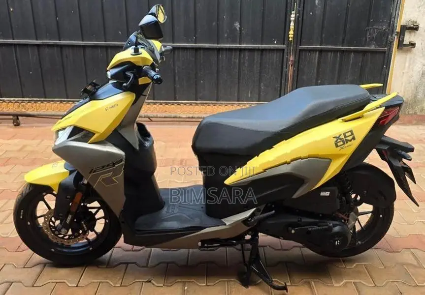 Hero XOOM 125R 2026