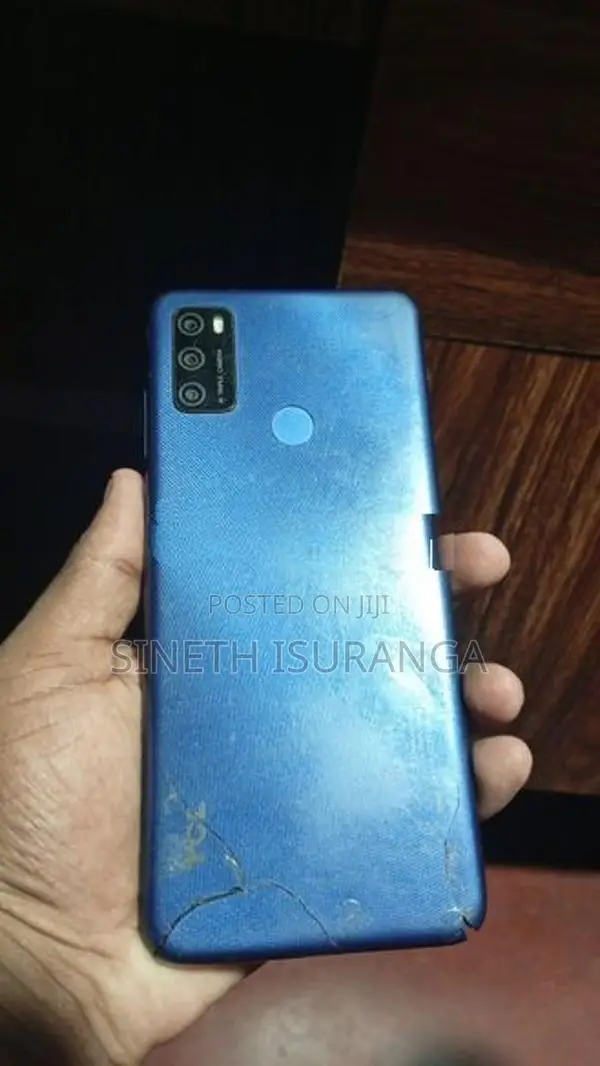 TCL 20E (Used)