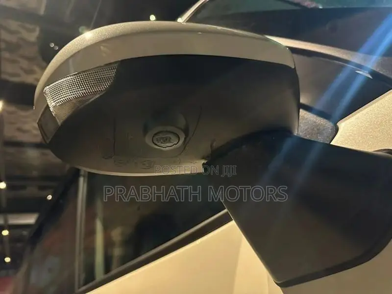 Toyota Roomy Custom GT(Turbo) 2025