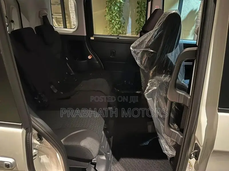 Toyota Roomy Custom GT(Turbo) 2025