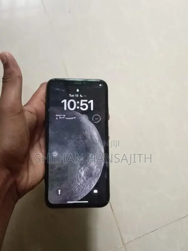 Apple iPhone X 64GB (Used)