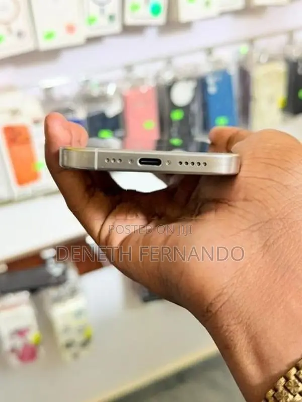 Apple iPhone 15 Pro (Used)