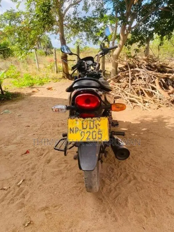 Bajaj Platina 100 2018
