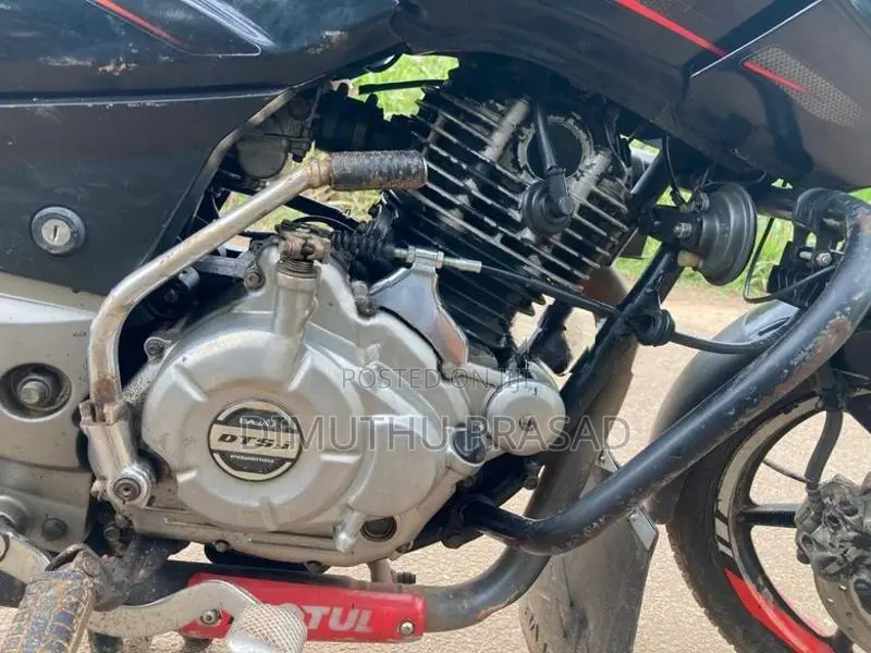 Bajaj Pulsar 150 2012