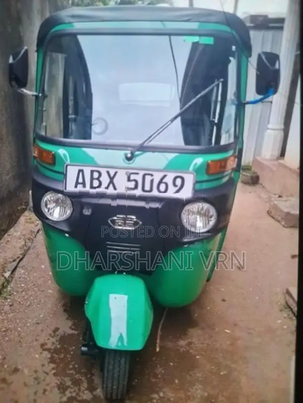 Bajaj RE 2025