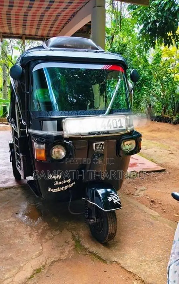Bajaj RE S 2014