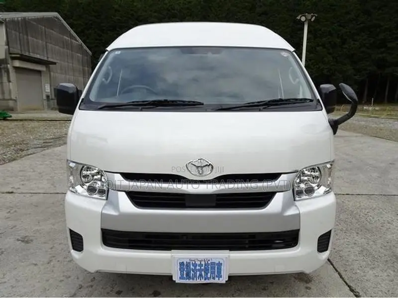 Toyota Hiace COMMUTER SUPER L GL 2024