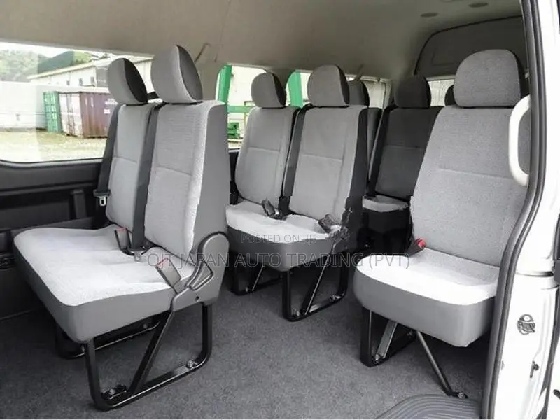 Toyota Hiace COMMUTER SUPER L GL 2024