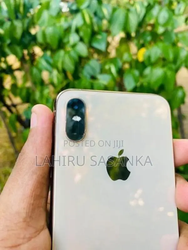 Apple iPhone XS (Used)