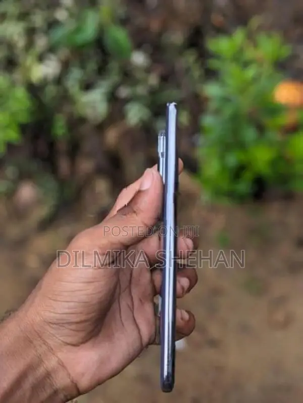 Vivo V50 (Used)