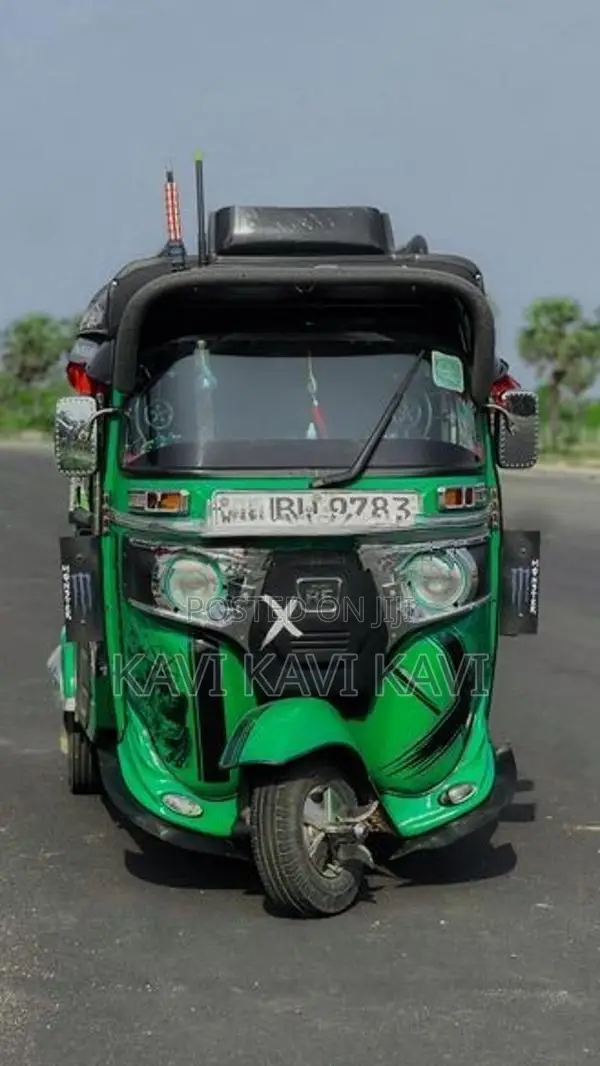 Bajaj RE 2020