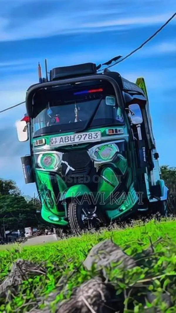 Bajaj RE 2020