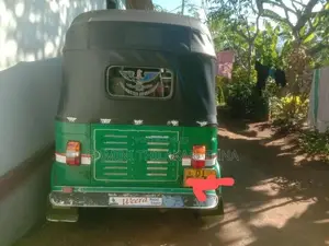 Bajaj RE 2006