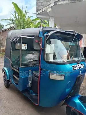 Bajaj RE 1999