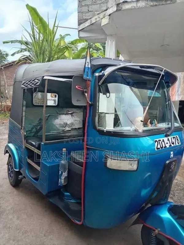 Bajaj RE 1999