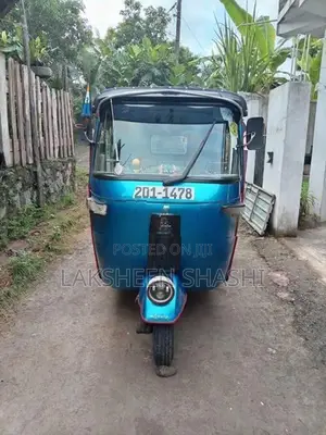 Bajaj RE 1999