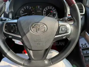 Toyota Premio 2017