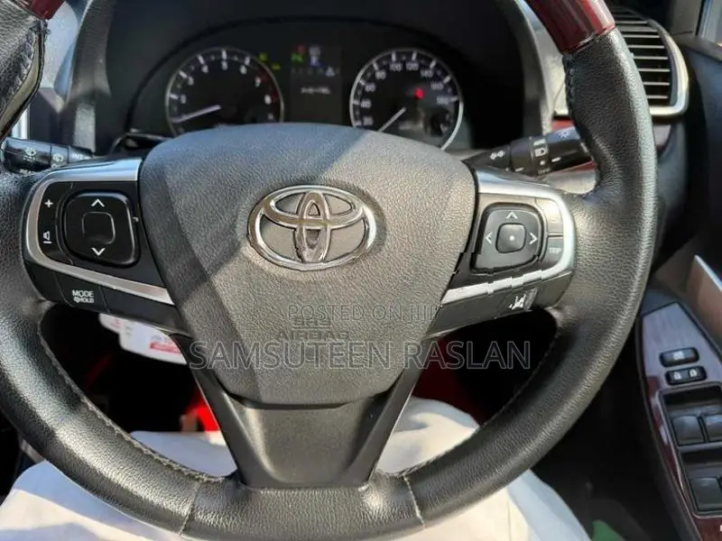 Toyota Premio 2017