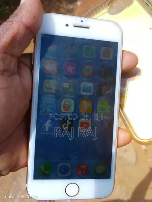 Apple iPhone 8 (Used)