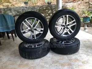 15 Inch Toyota Alloy Wheel with Tyres