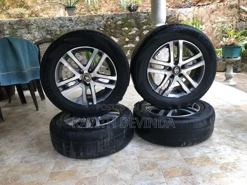 15 Inch Toyota Alloy Wheel with Tyres