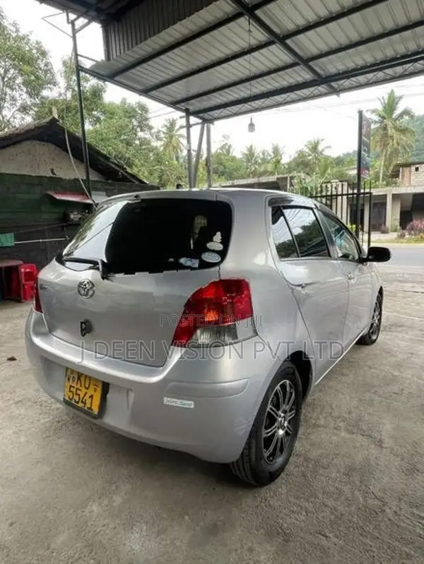 Toyota Vitz 2008