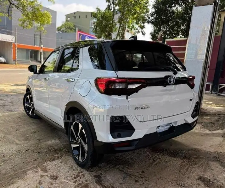 Toyota Raize Z Hybrid 2026