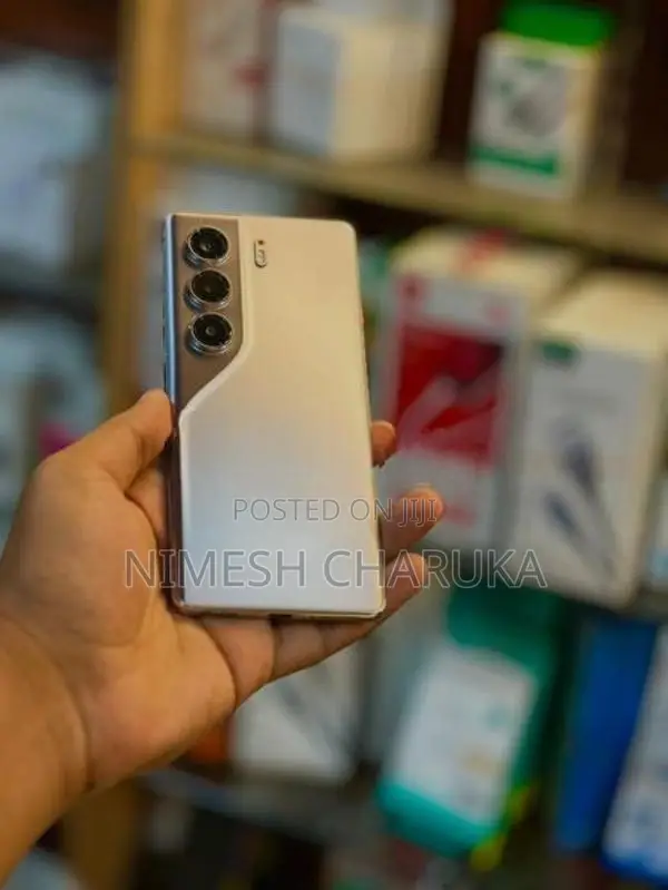 Tecno Camon 40 Pro (Used)