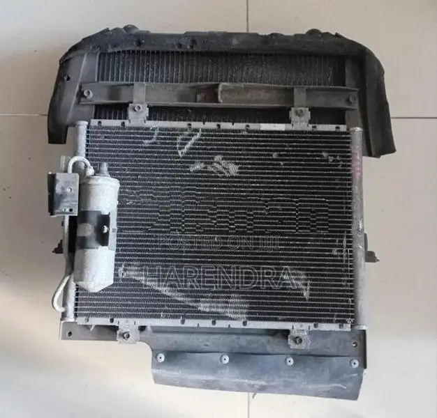 Isuzu 4H1 Radiator