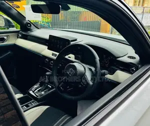 Honda Vezel Z Play Premium 2026