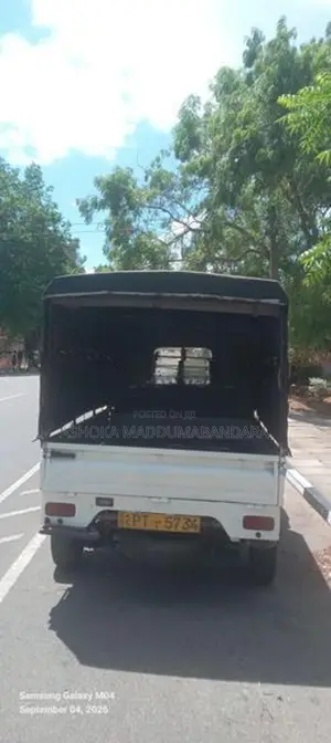 Tata Dimo Batta 2012