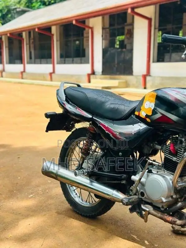 Bajaj CT100 2005