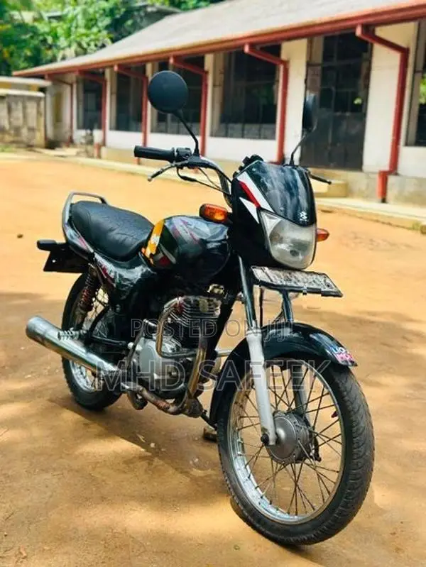 Bajaj CT100 2005