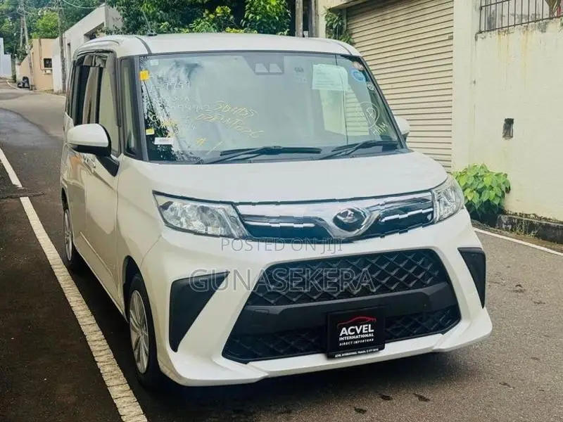 Toyota Roomy G Power Door 2023