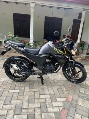 Yamaha FZ S v2 2016